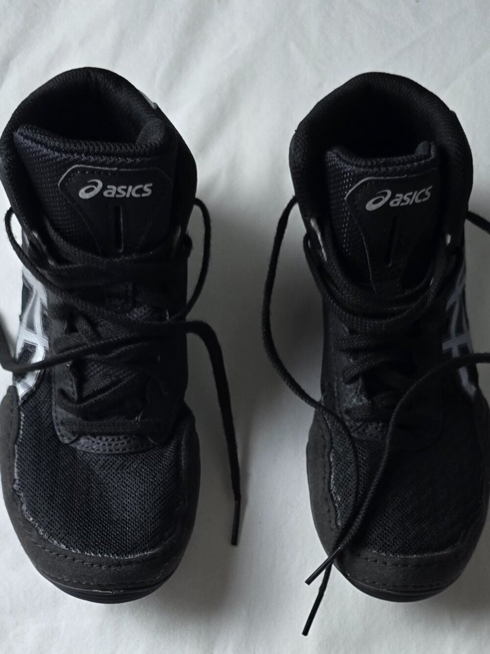 ASICS Matflex 6 Wrestling Shoes Youth US 3 + ASICS S/M Wrestling Ear Guards Head